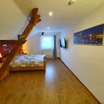 Tolstefanz شقة *