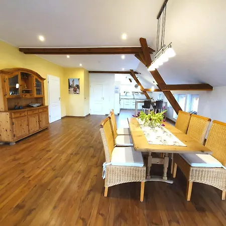 Tolstefanz Apartment *