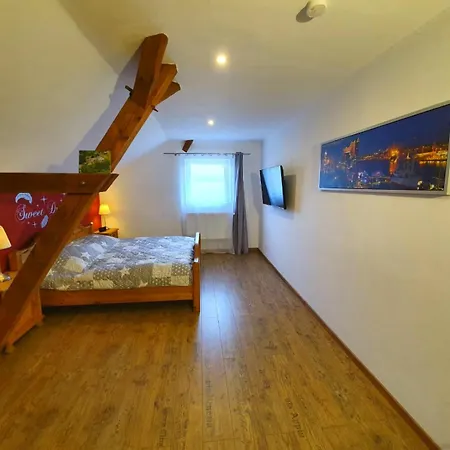 Tolstefanz Apartment *